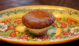 Lemon Almond Semolina Cupcakes