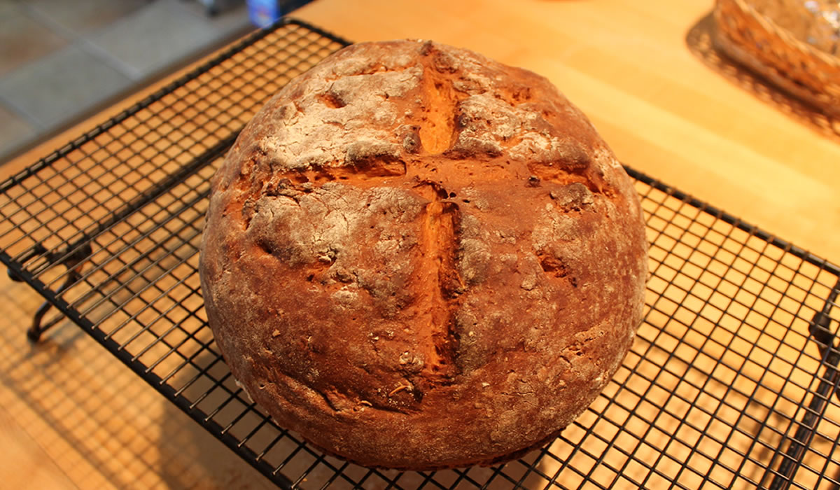 Honey and Oat Loaf with Cayenne
